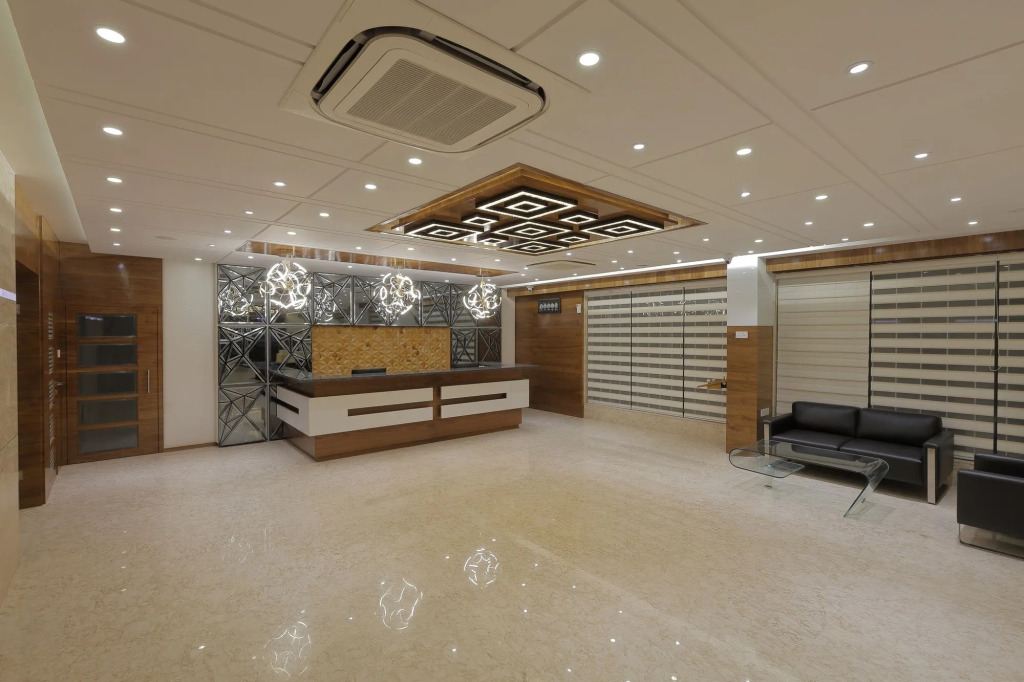 Hotel Silver Heights