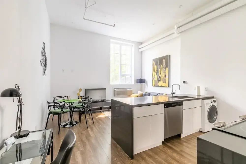 1bedroom Loft Free Parking Gym 4