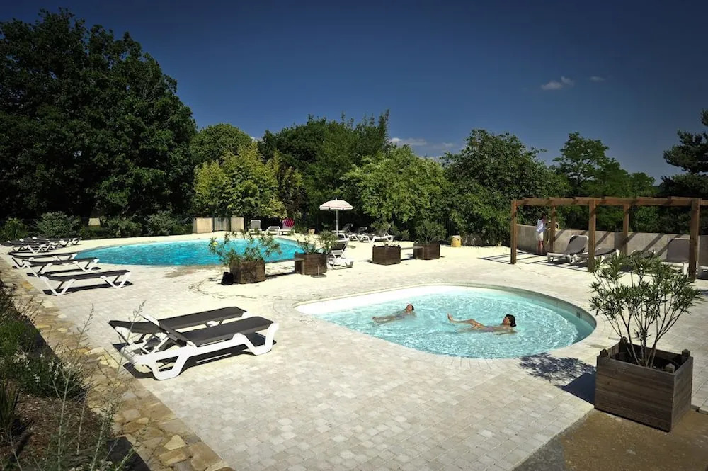 Village Vacances Château de Termes, Gîtes, Chalets, Piscine, Jacuzzi, Sauna