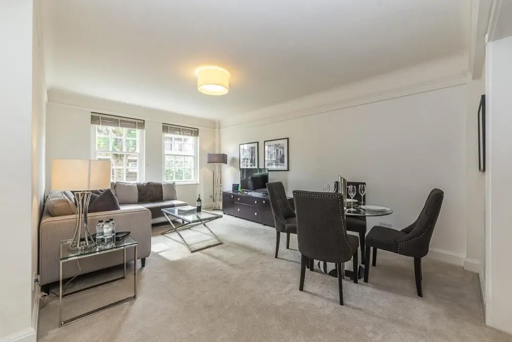 Modern 2 Bedroom Apartment in Chelsea
