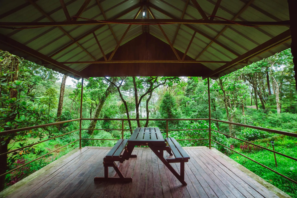 Deep Woods Resort