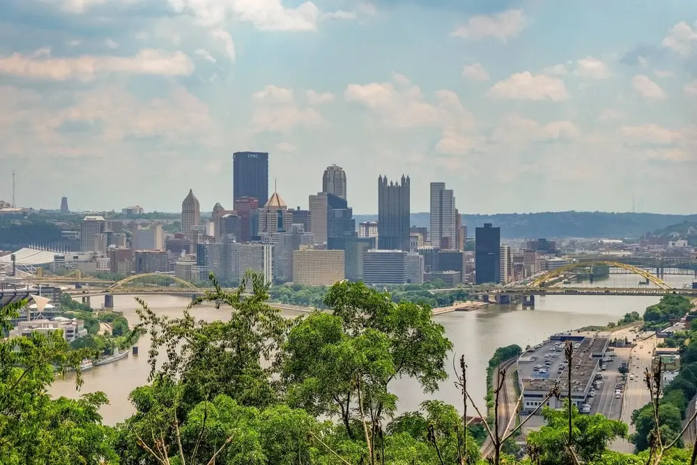 Apartments in Pittsburgh's Cultural District by Frontdesk