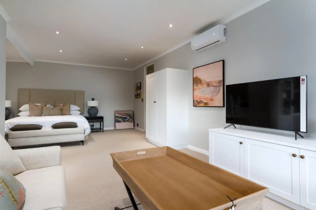 Bay Haven Collection, Hout Bay