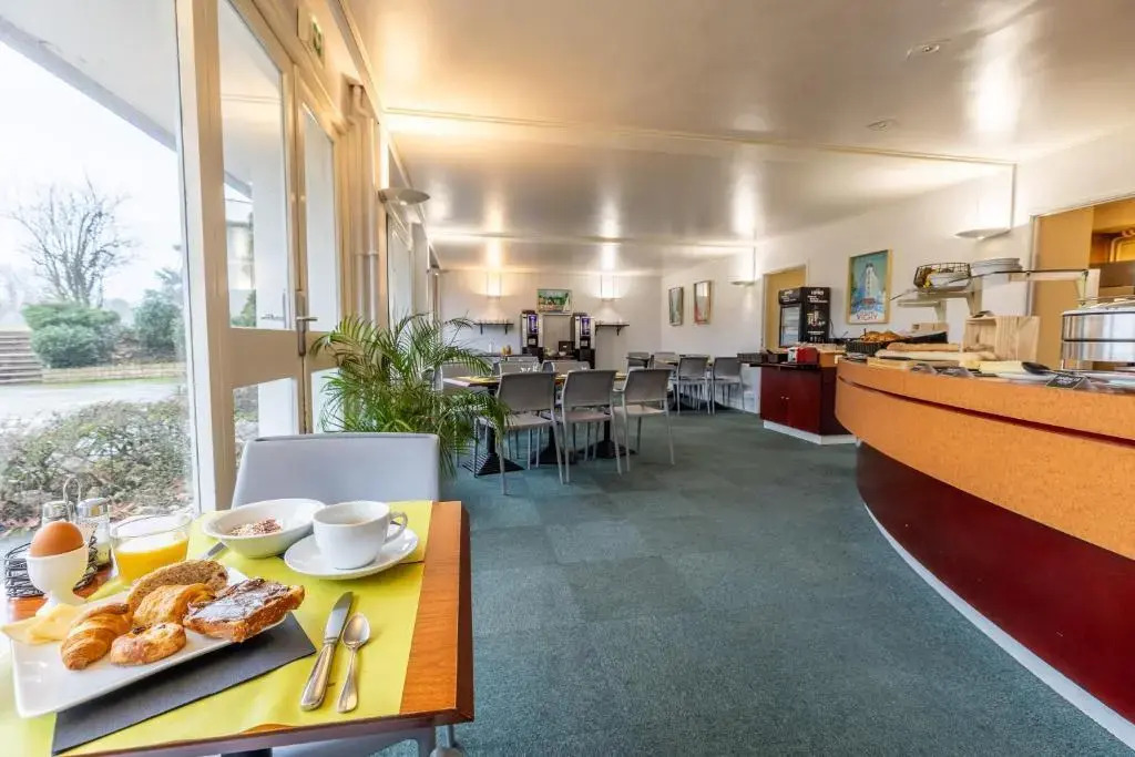 Brit Hotel Le Parc Vichy