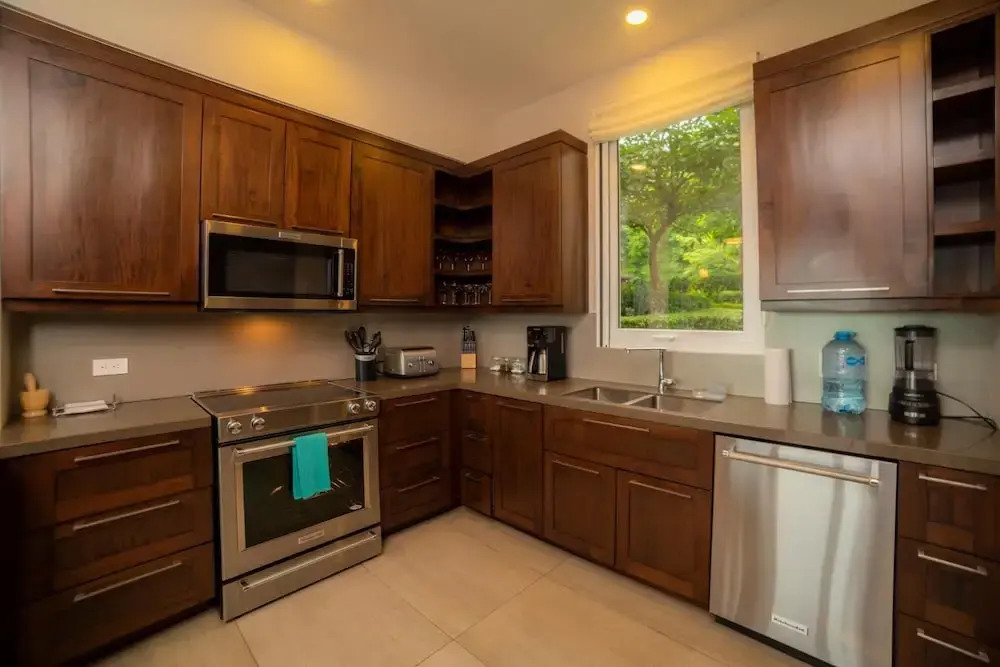 Miramar 1B - 3 bdr - 3 Bath Ocean View