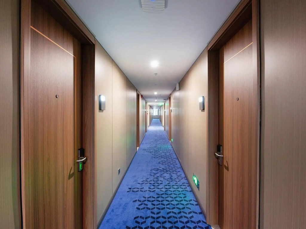 7Days Inn Hotel (Shijiazhuang Economic and Technological Development Zone Gongye Street)