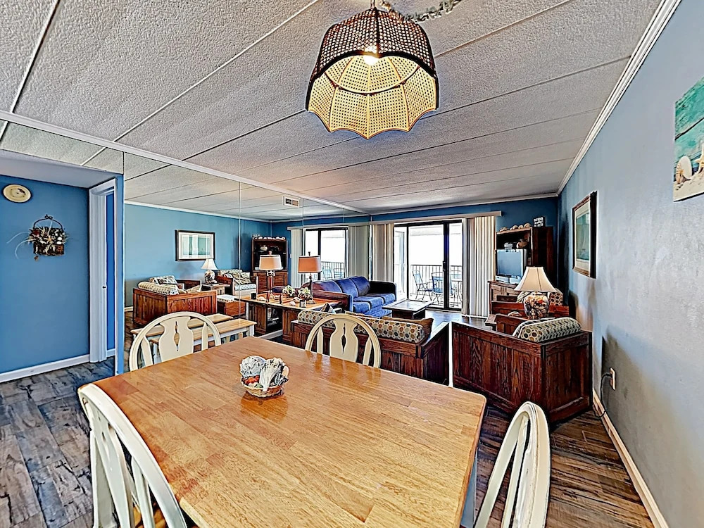 New Listing! Amazing Breakaway East Ocean 2 Bedroom Condo