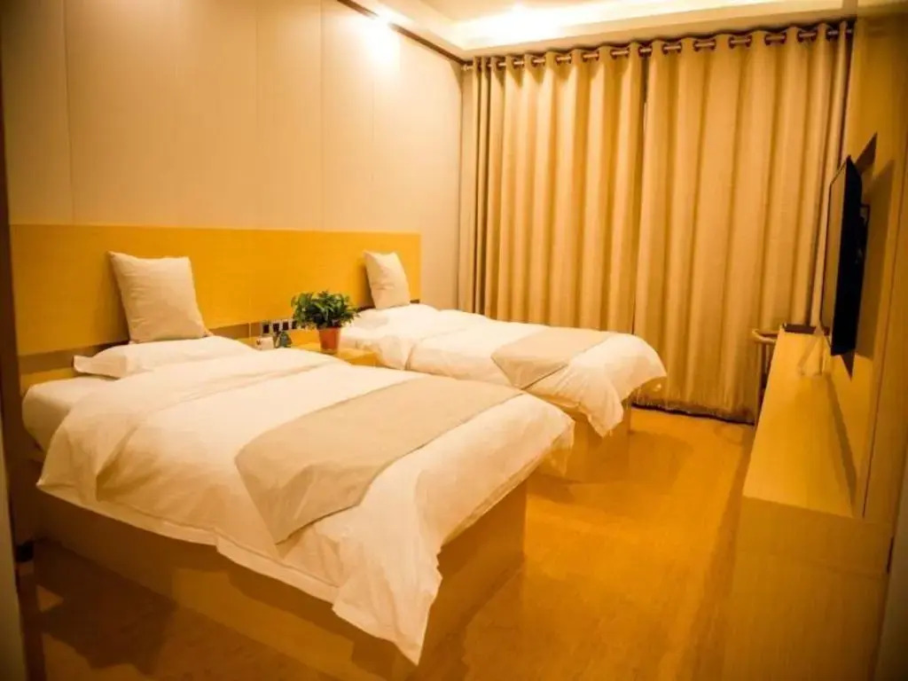 GreenTree Inn Qinhuangdao Lulong County North Gate Road Express Hotel