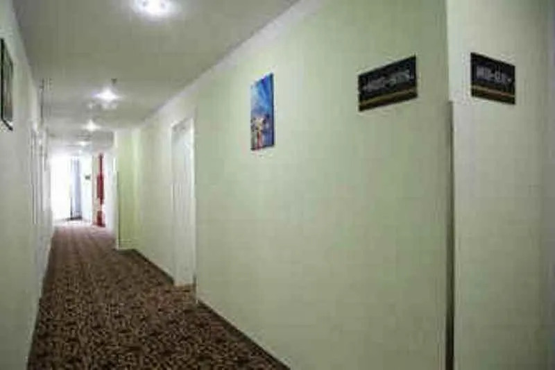 Super 8 Hotel (Beijing Panjiayuan Huawei South Road)