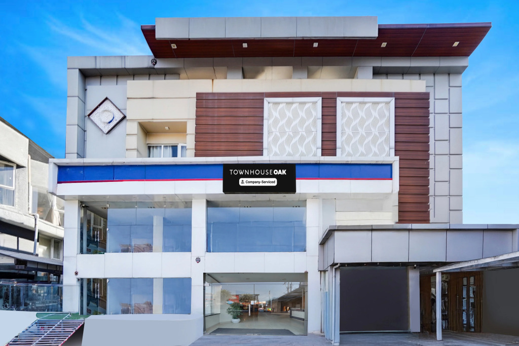 Townhouse Oak Silver City Chowk Formerly HW Residency