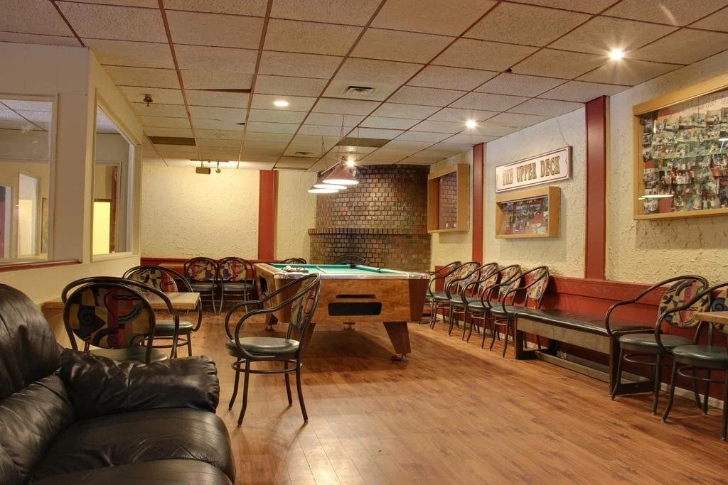 Villagers Inn