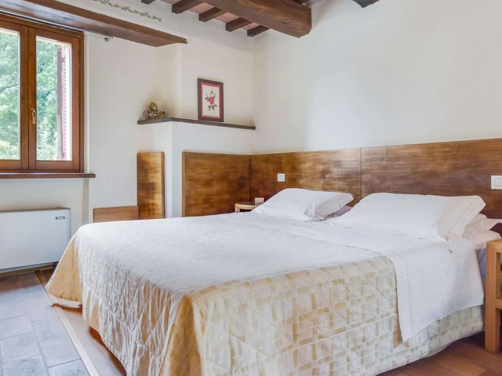 Apartment in Umbria with Pool & Nature Views