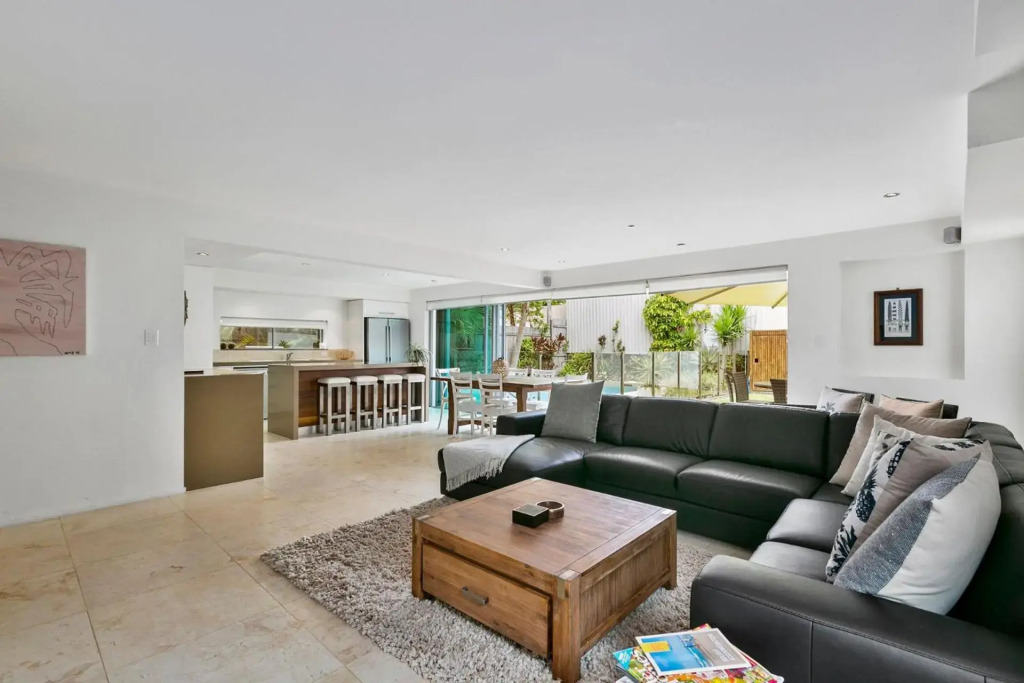 Depper St Large Luxury Residence Entire House
