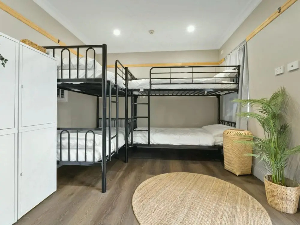 Flinders St. Boutique Hotel