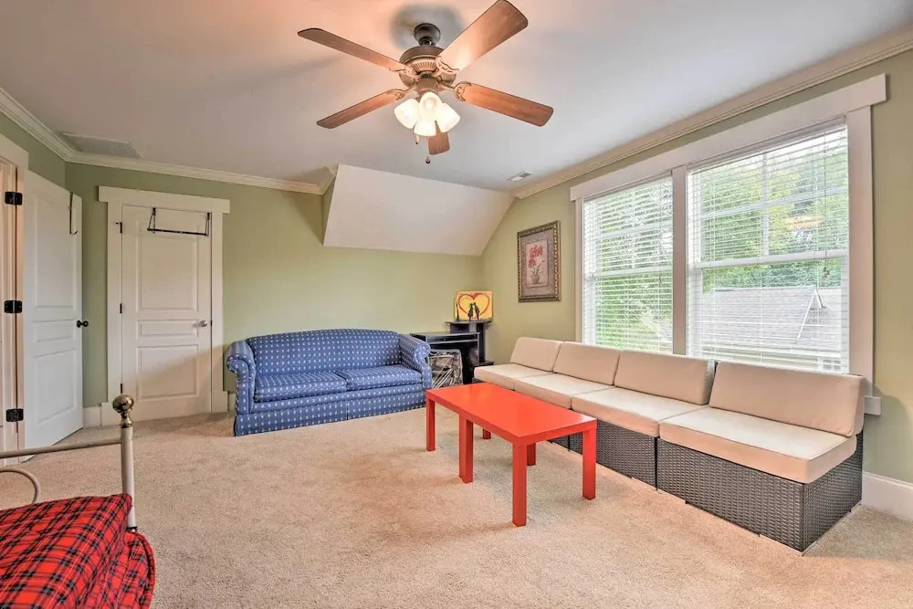 2 Mi to Dtwn: Home in Noda District Near Unc!