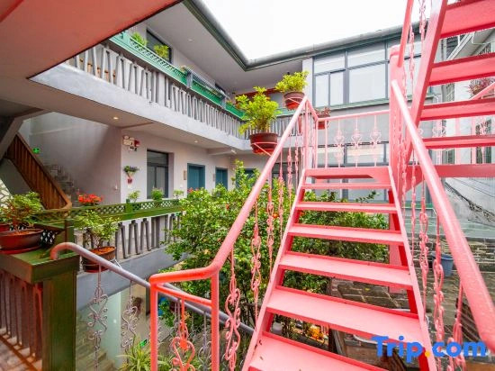 Floral Hotel·Light and Shadow Poet Chuangcheng Cottage (Changting Ancient City Store)
