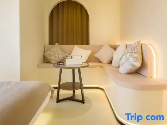 oneday Designer Smart Apartment Hotel (Wuyue Plaza Branch)