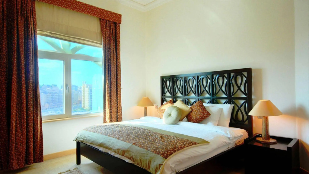 Palm Jumeirah Shoreline Residences