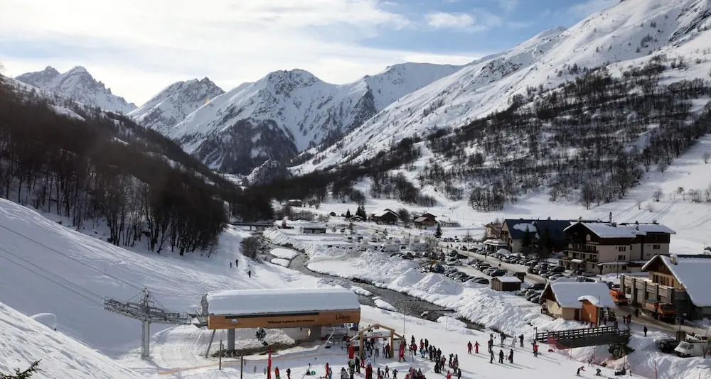 Thymel N°8 : 2 Pièces Cabine 4 Personnes / 2 Rooms Cabin 4 People