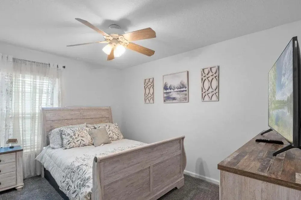 15730 BAY Vista Drive Clermont, 4bed