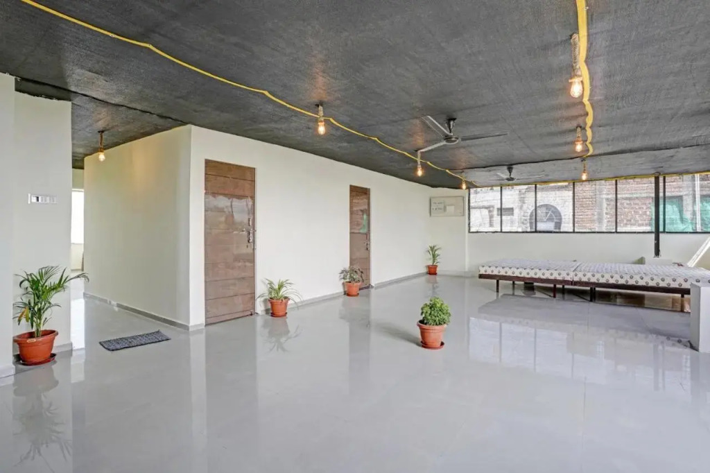 OYO Flagship 70132 Hotel Lemon Grass