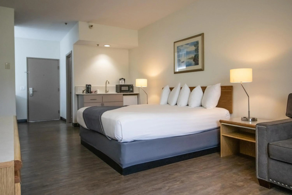 The Tillamook Inn