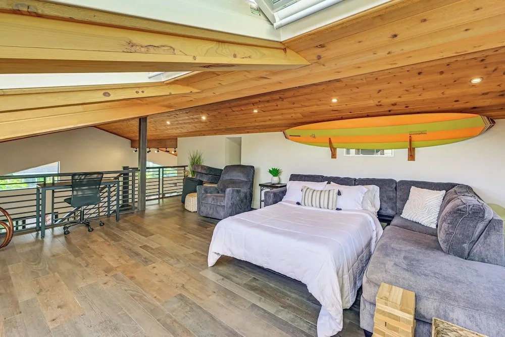 Walk to Lagoon! Luxe Coastal Escape w/ Pool Table