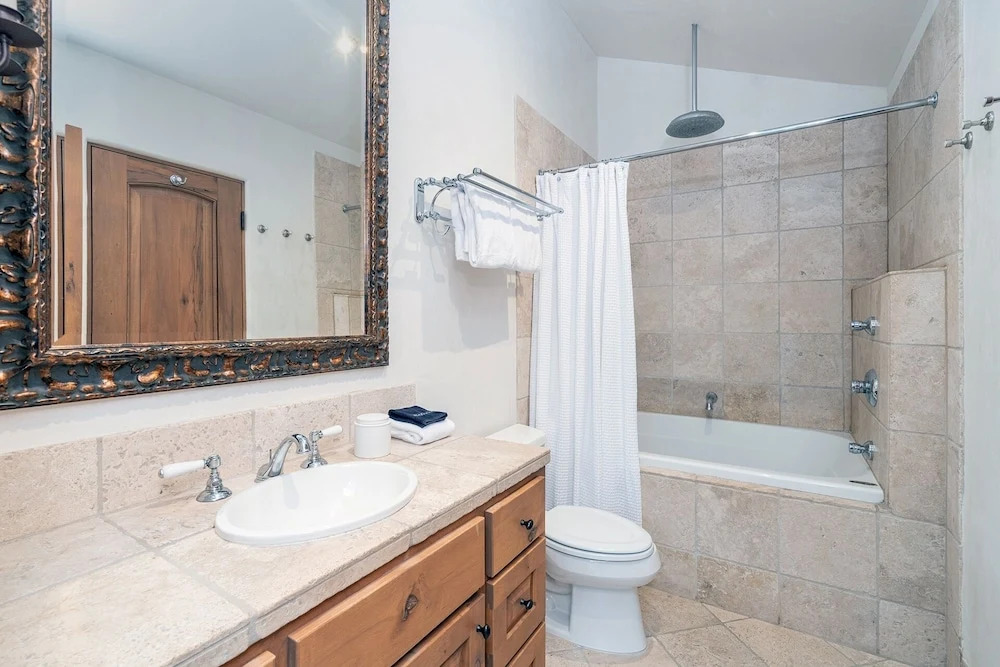 Telluride Lodge 526 - A True Mountain Retreat In Beautiful Telluride Town. 3 Bedroom Condo by RedAwning
