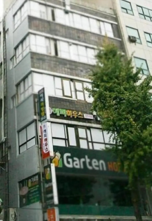 Happy House Jongno