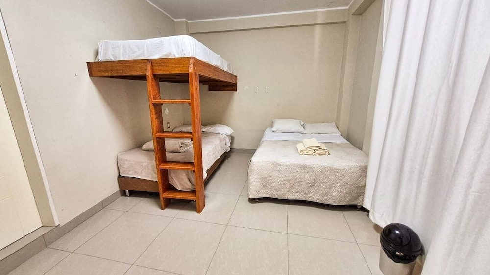 Hostel Willys House