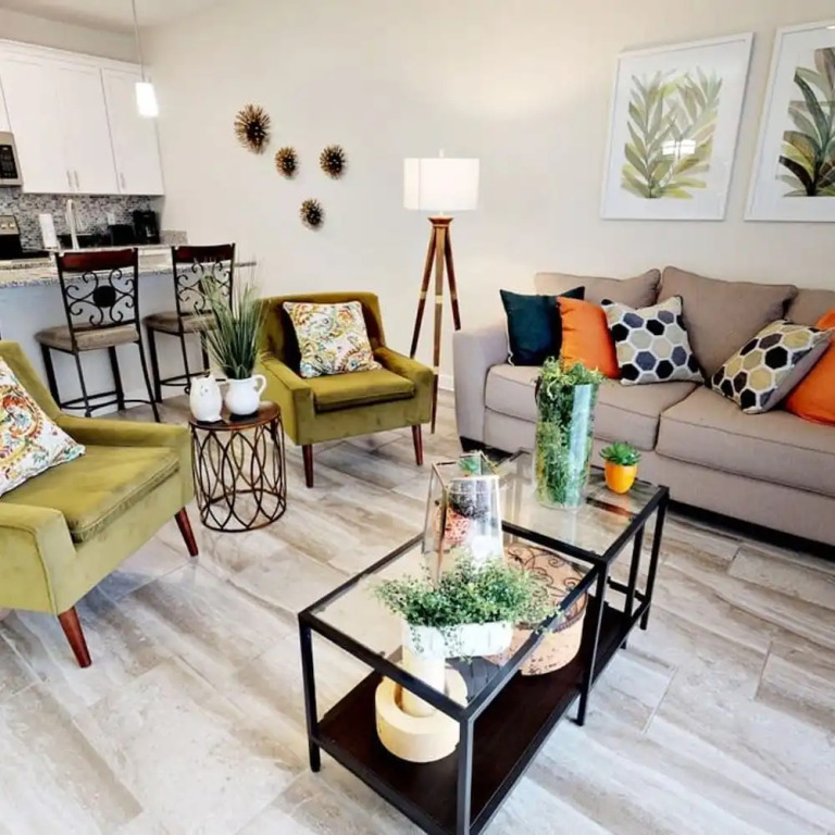 3083 Awesome 4BD Fantastic Club House