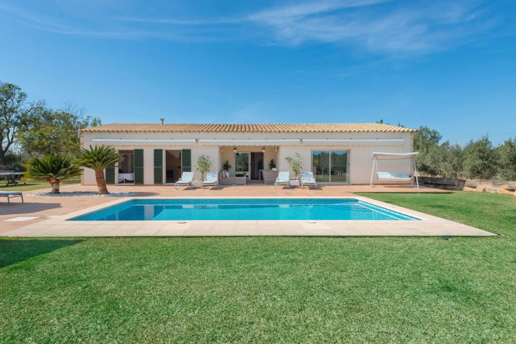 SA FINCA - Villa with private pool in MURO. Free WiFi