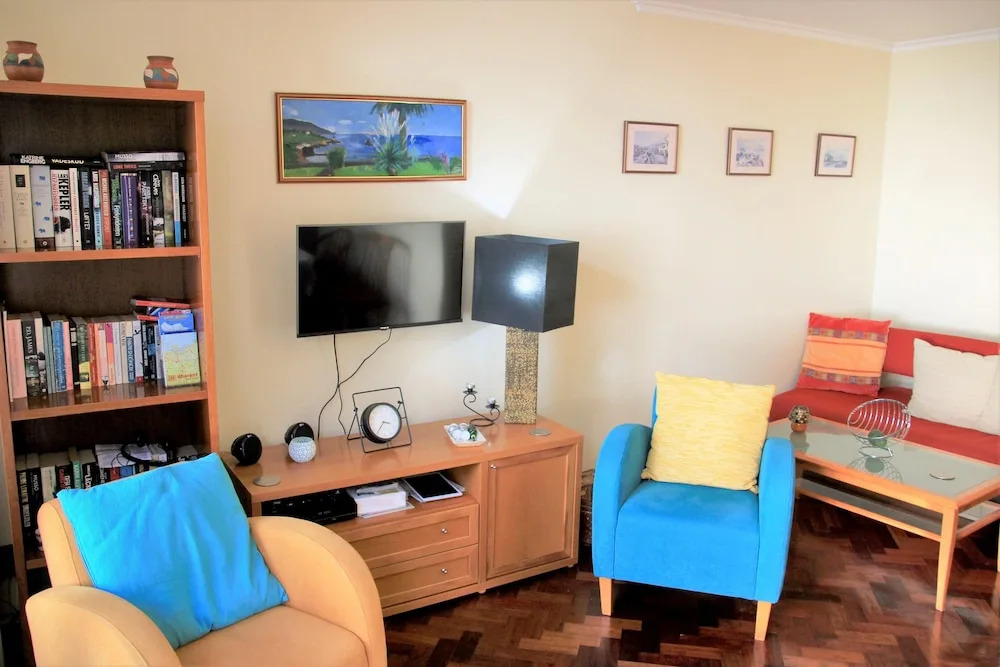 Bungalow with 2 Bedrooms in Sâo Martinho, Funchal, with Wonderful Sea View, Enclosed Garden And Wifi