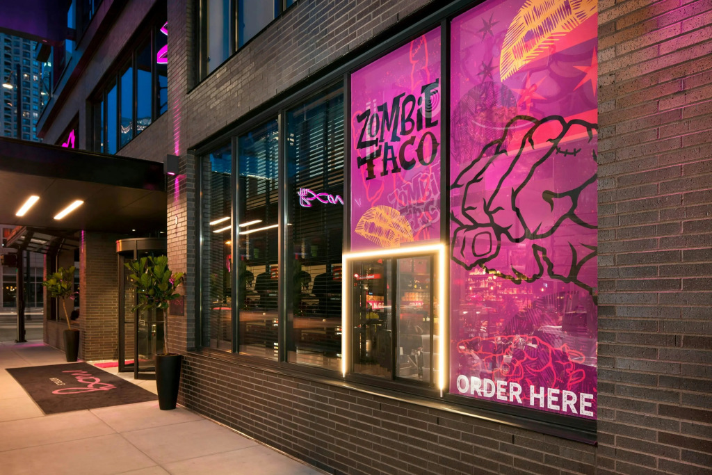 Moxy Chicago Downtown