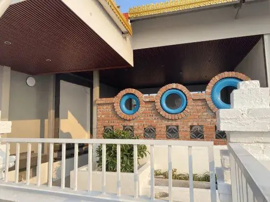 Lanfeng Homestay (Yi Nationality Ancient Town)