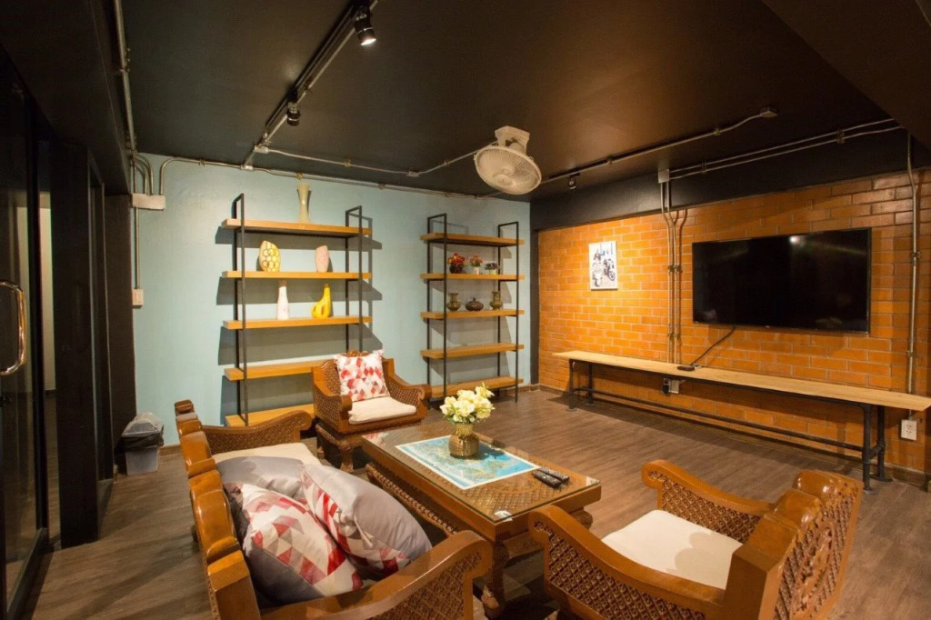 Koenji Guest House & Bar Chiang Mai