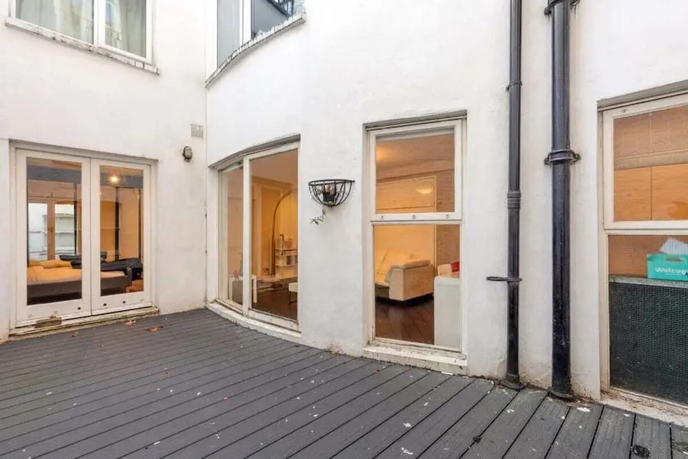 Spacious 1 Bed Flat W/patio in Central London