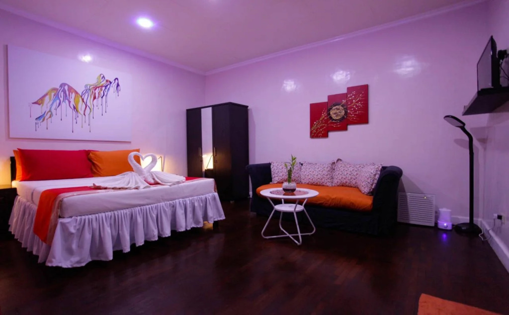 HalfWay House Hostel Mactan Cebu Airport