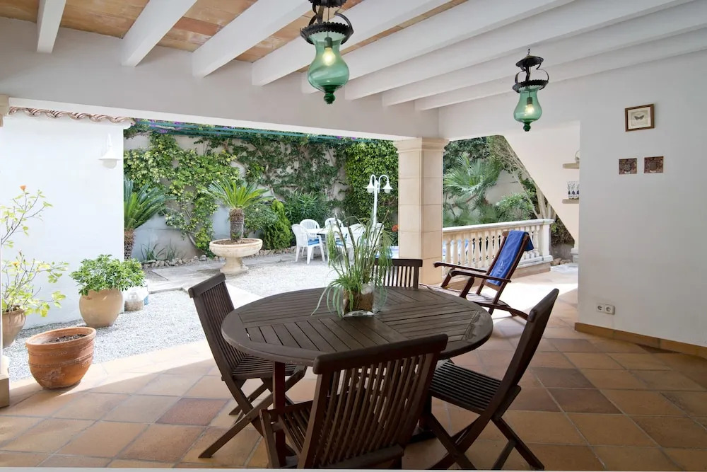 Villa Amorós