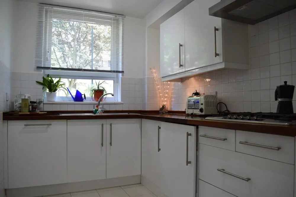 2 Bedroom Home in Angel