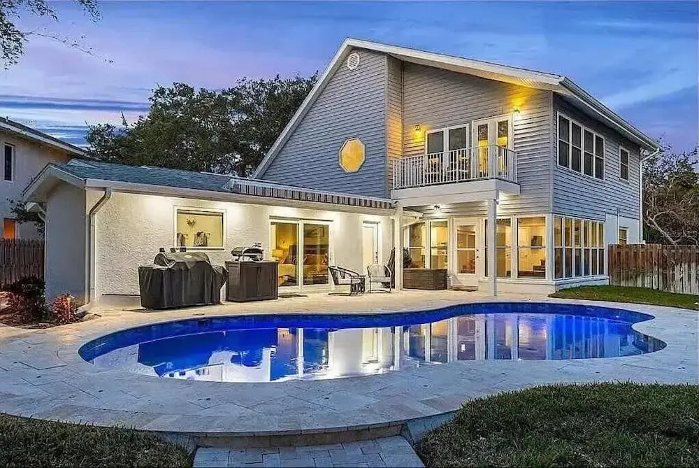 Luxury Waterfront Home in Sarasota