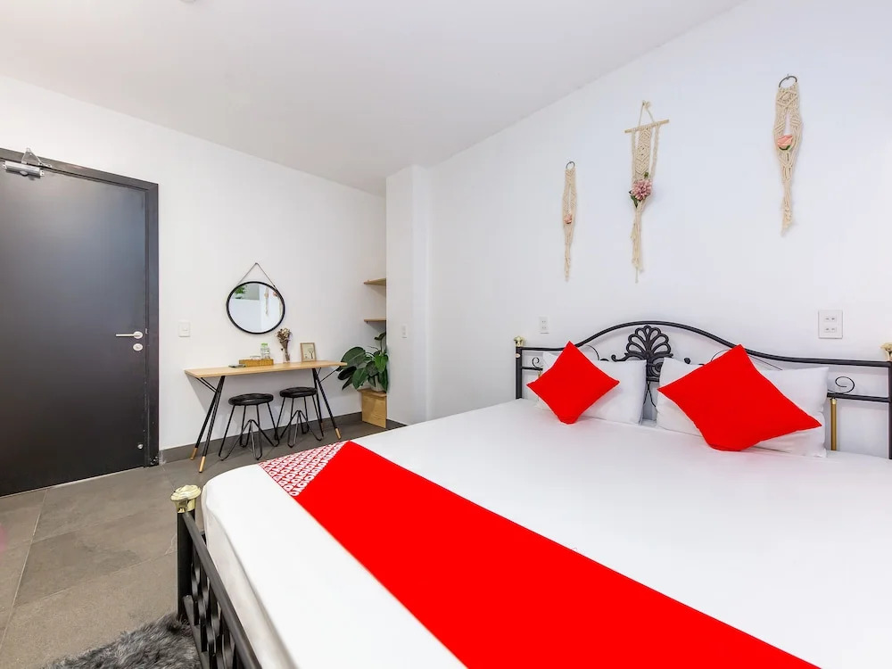 OYO 428 QA Hotel