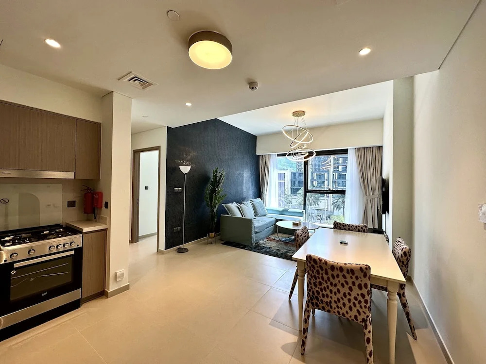 LuxBnB Dubai Opera Act-1 Boulevard Views