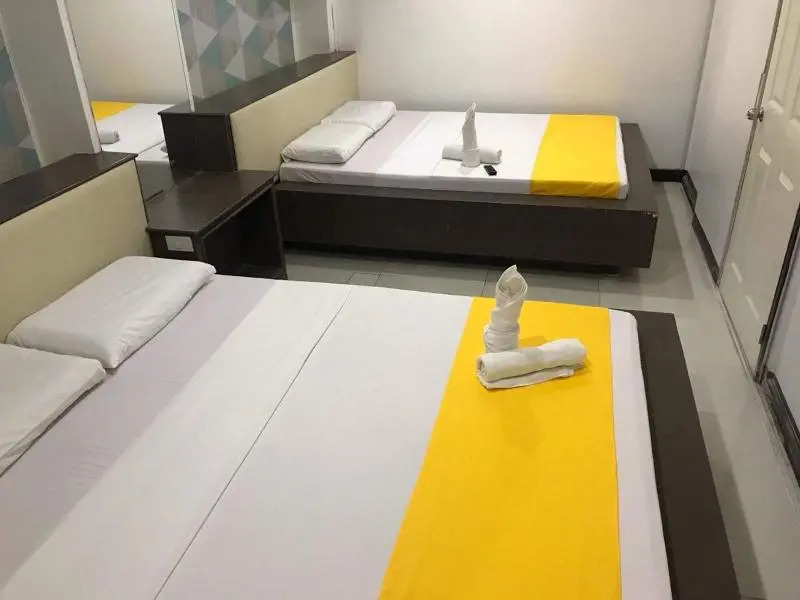 OYO 894 Cosmo Hotel P Campa Manila