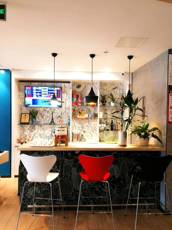 Ibis Suining Hotel