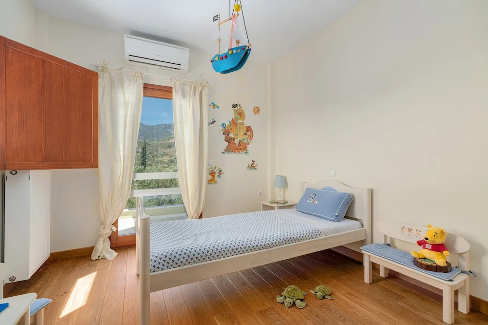 SUN VILLA GLYFADA