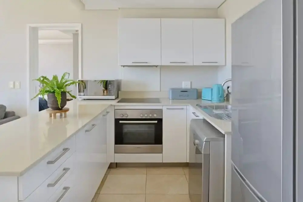 Modern 1-bed V A Waterfront Canal Harbor Views