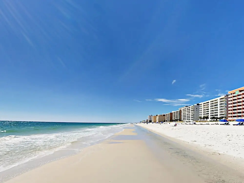 All-suite Gulf-front Getaway W/ Pools & Gym 2 Bedroom Condo