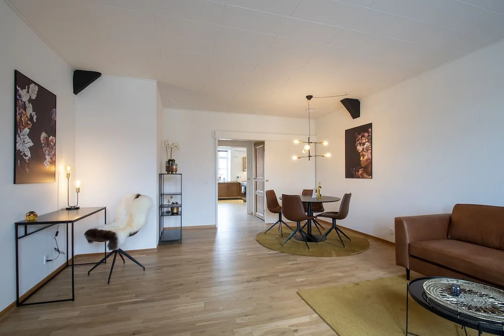 Stylish two floor Deluxe Apartment