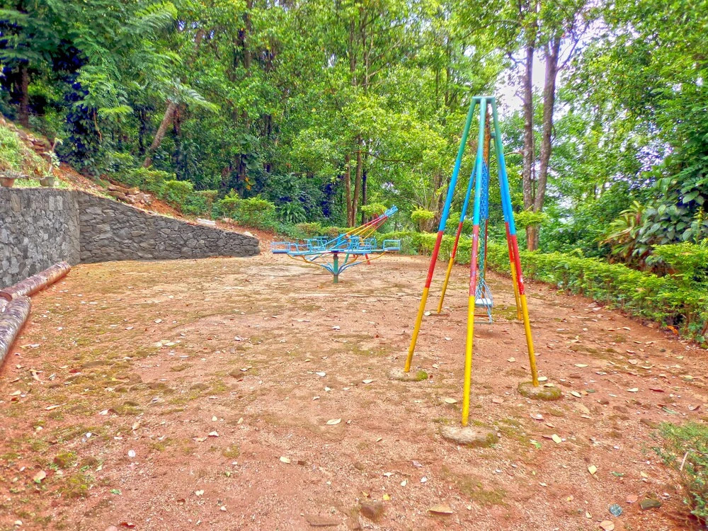 Brookside Resort